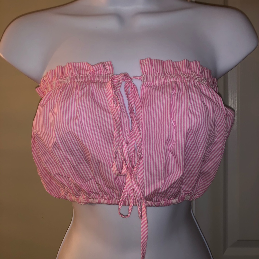 Pink cropped tube top!